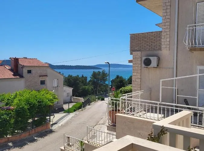 Lado Lägenhet Trogir