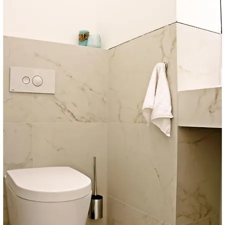 Lado Apartment *